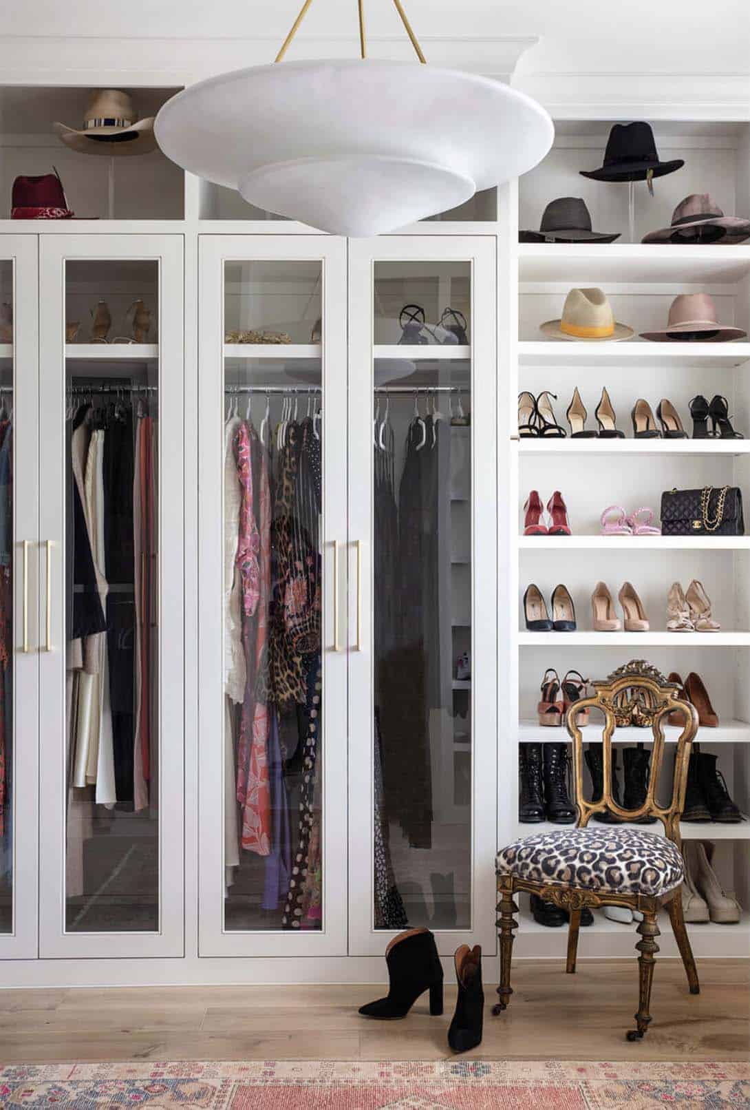 contemporary-closet