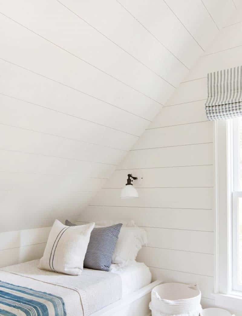 farmhouse-attic-bedroom