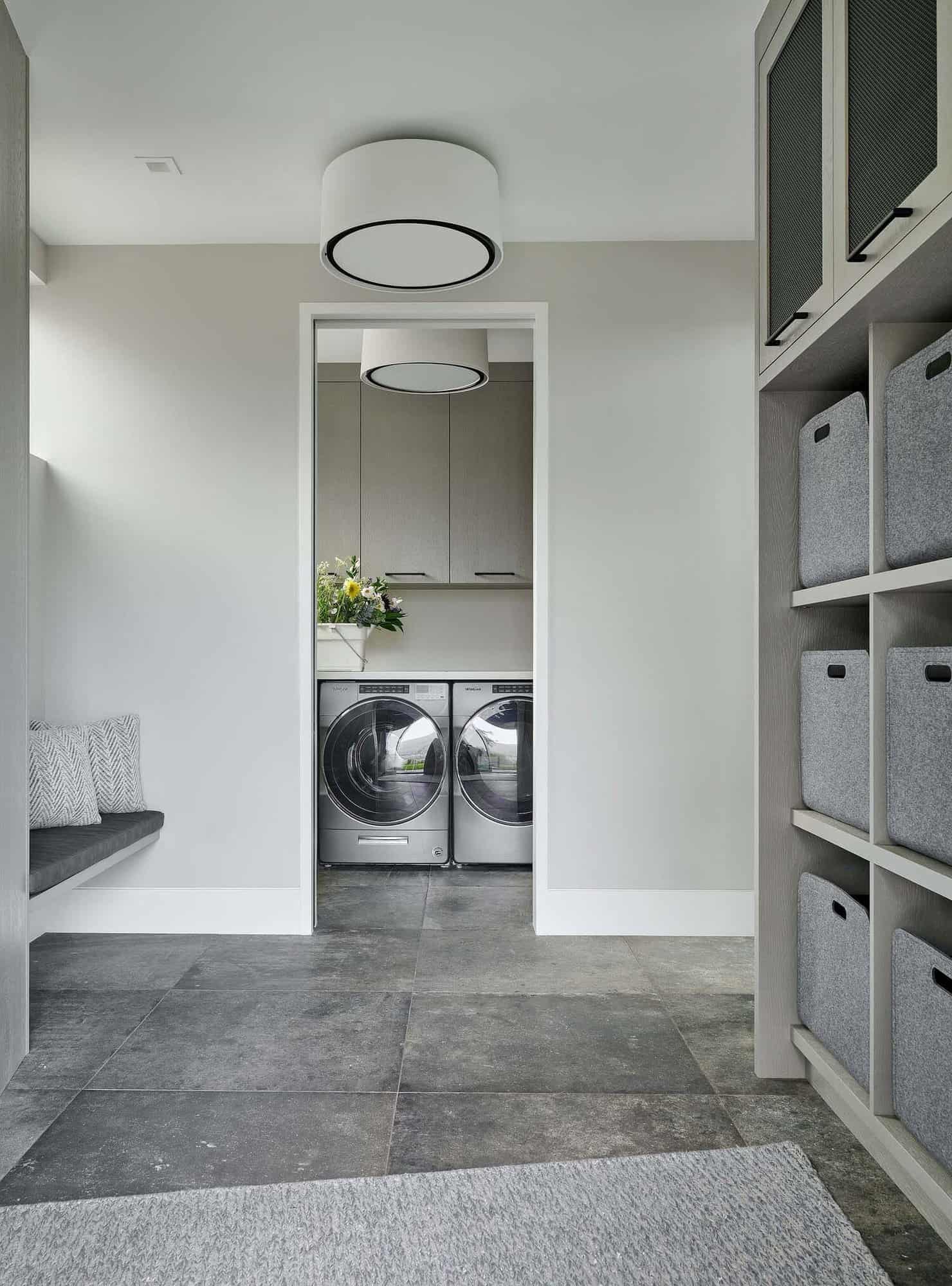modern-farmhouse-mudroom-and-laundry-room