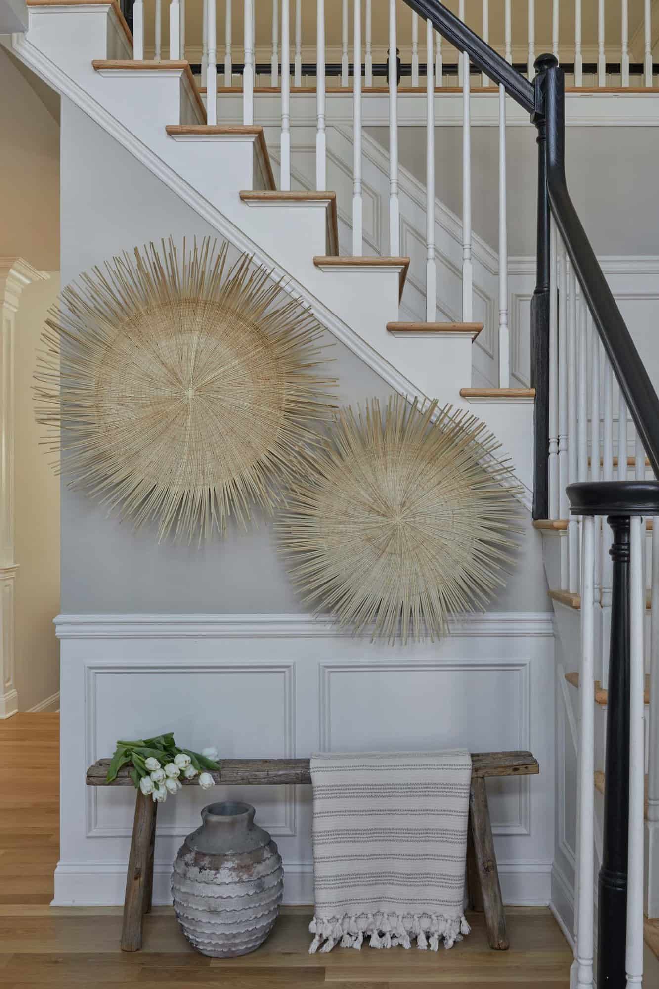 organic-interiors-foyer-with-a-staircase