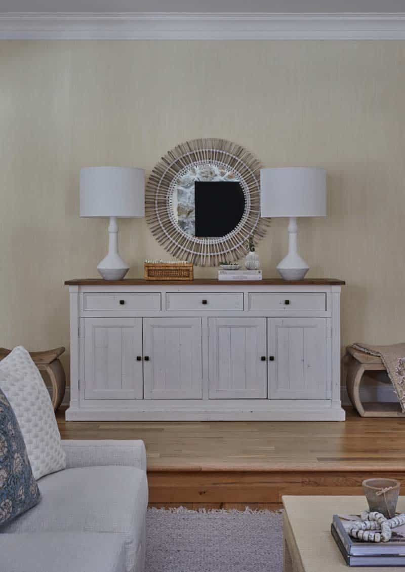 wood-sideboard-with-accessories