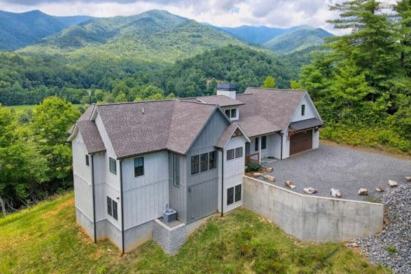 featured posts image for This modern farmhouse frames fabulous views of the North Carolina Mountains