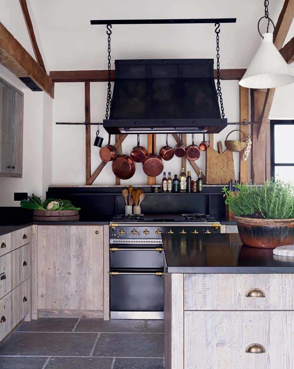 barn-style-contemporary-kitchen