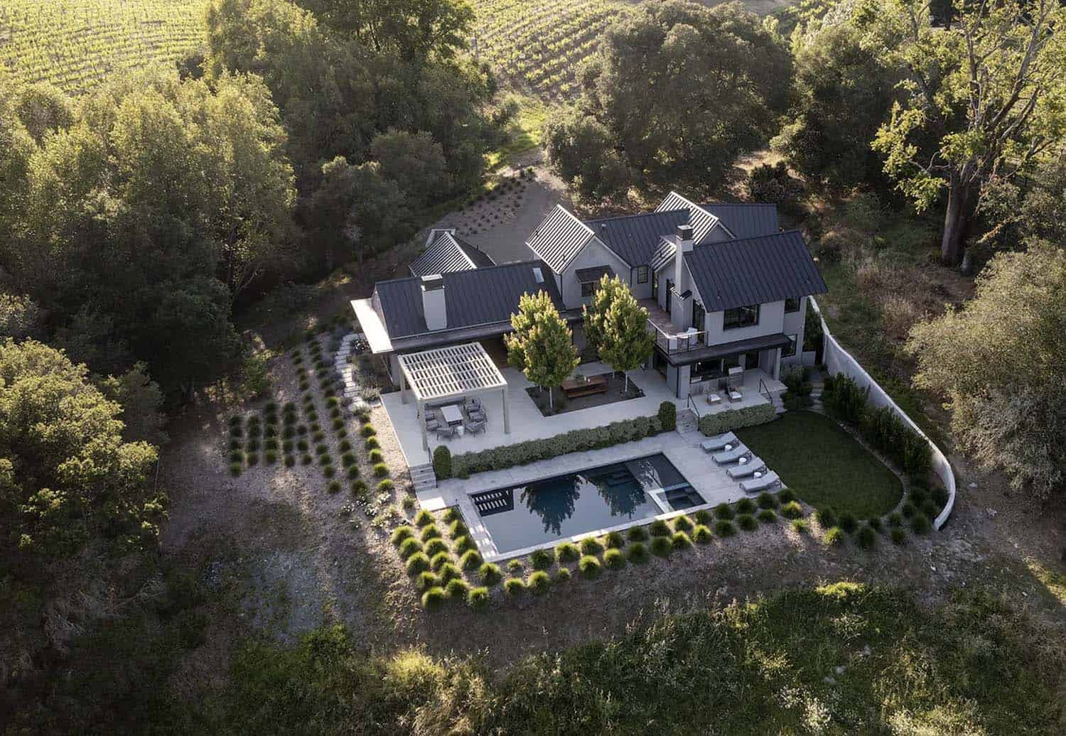 sonoma-weekend-retreat-exterior-with-a-pool-aerial-view
