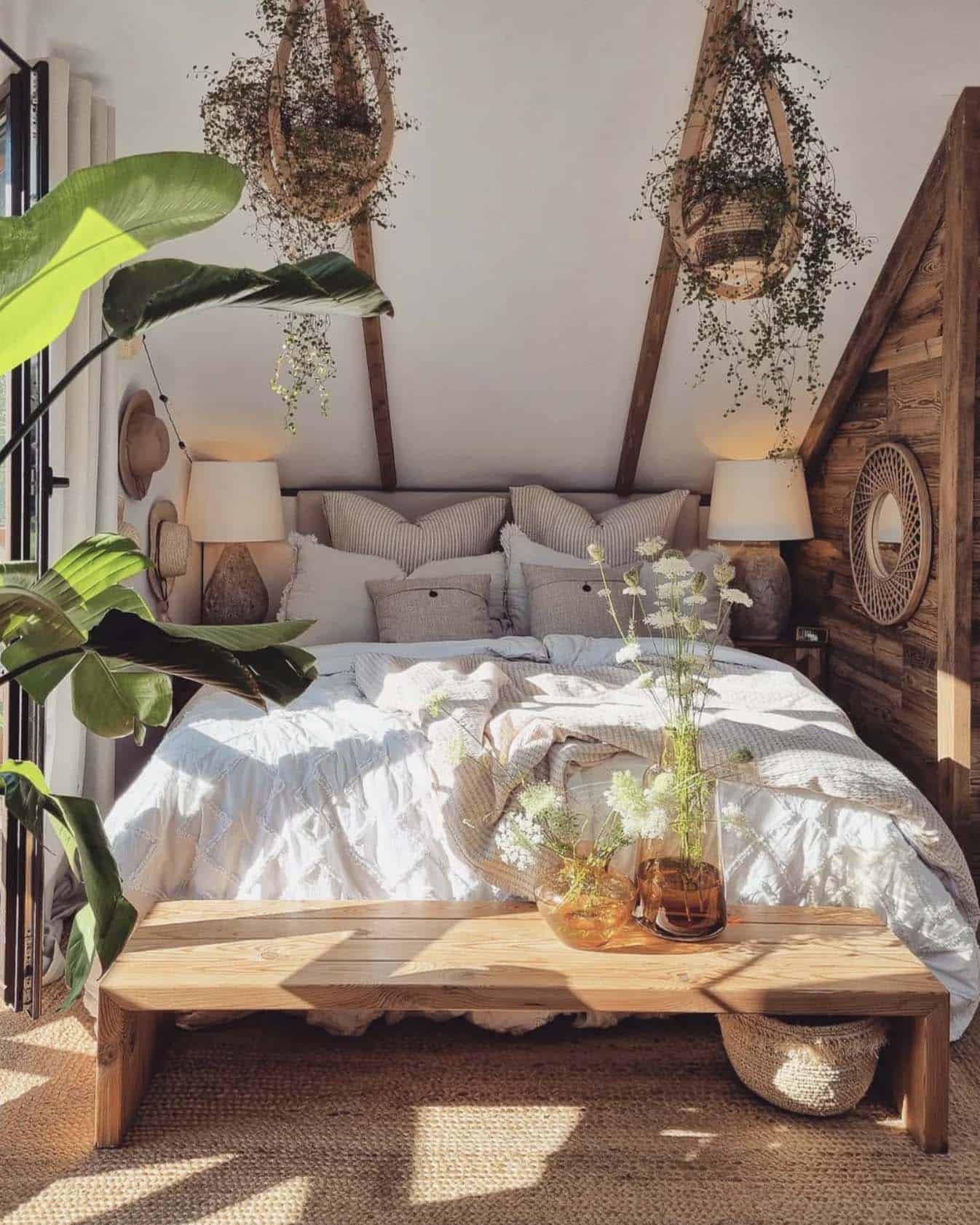 boho chic bedroom with plants