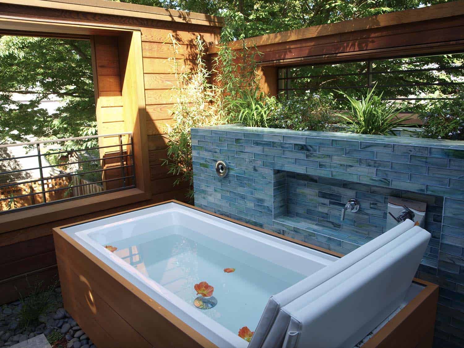 outdoor tub with folding cover on the second floor garden deck
