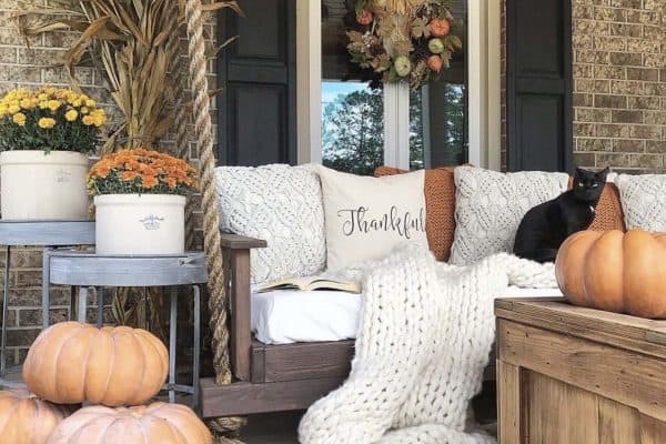 featured posts image for 18 Amazing Last-Minute Fall Decorating Ideas For Seasonal Vibes