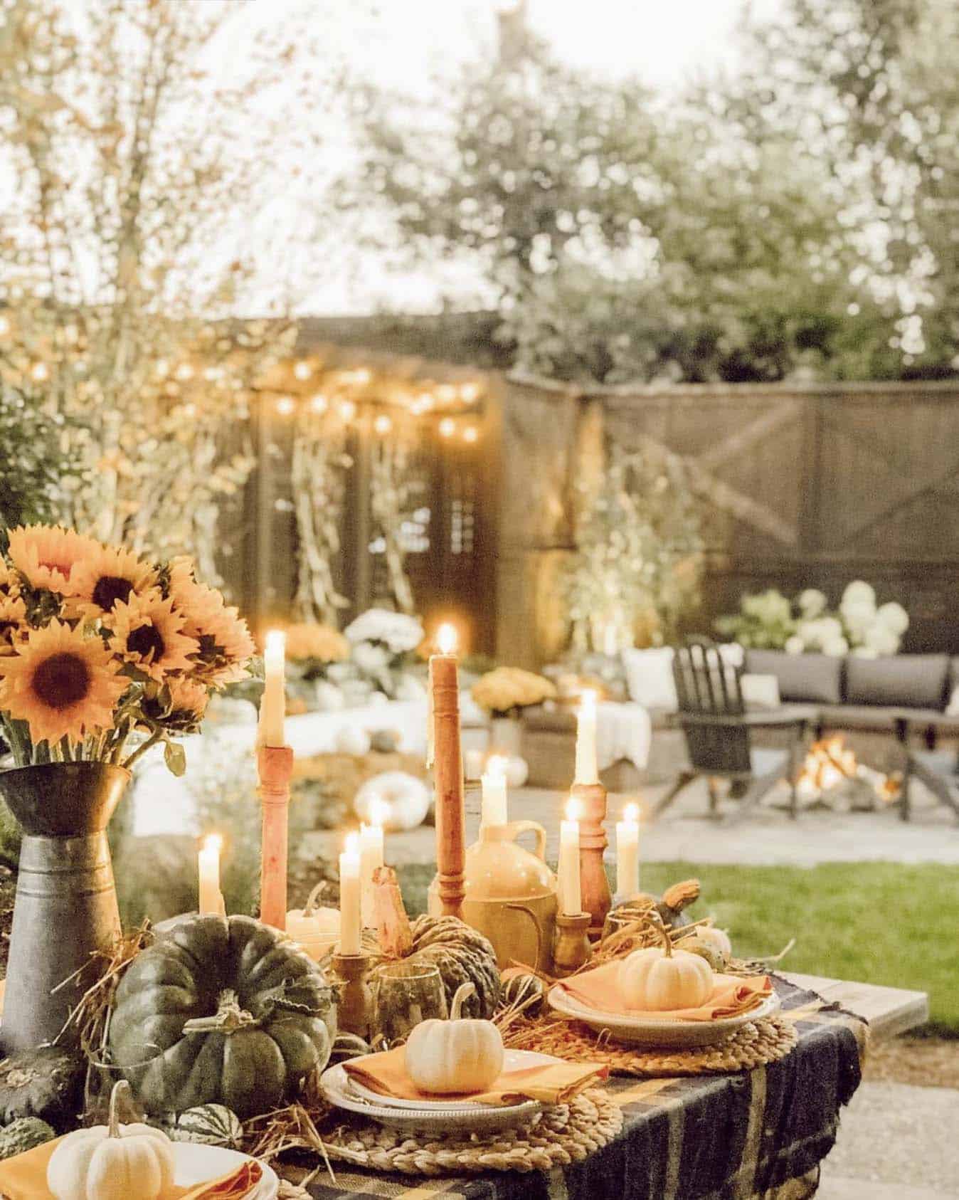 outdoor fall dining table in the backyard