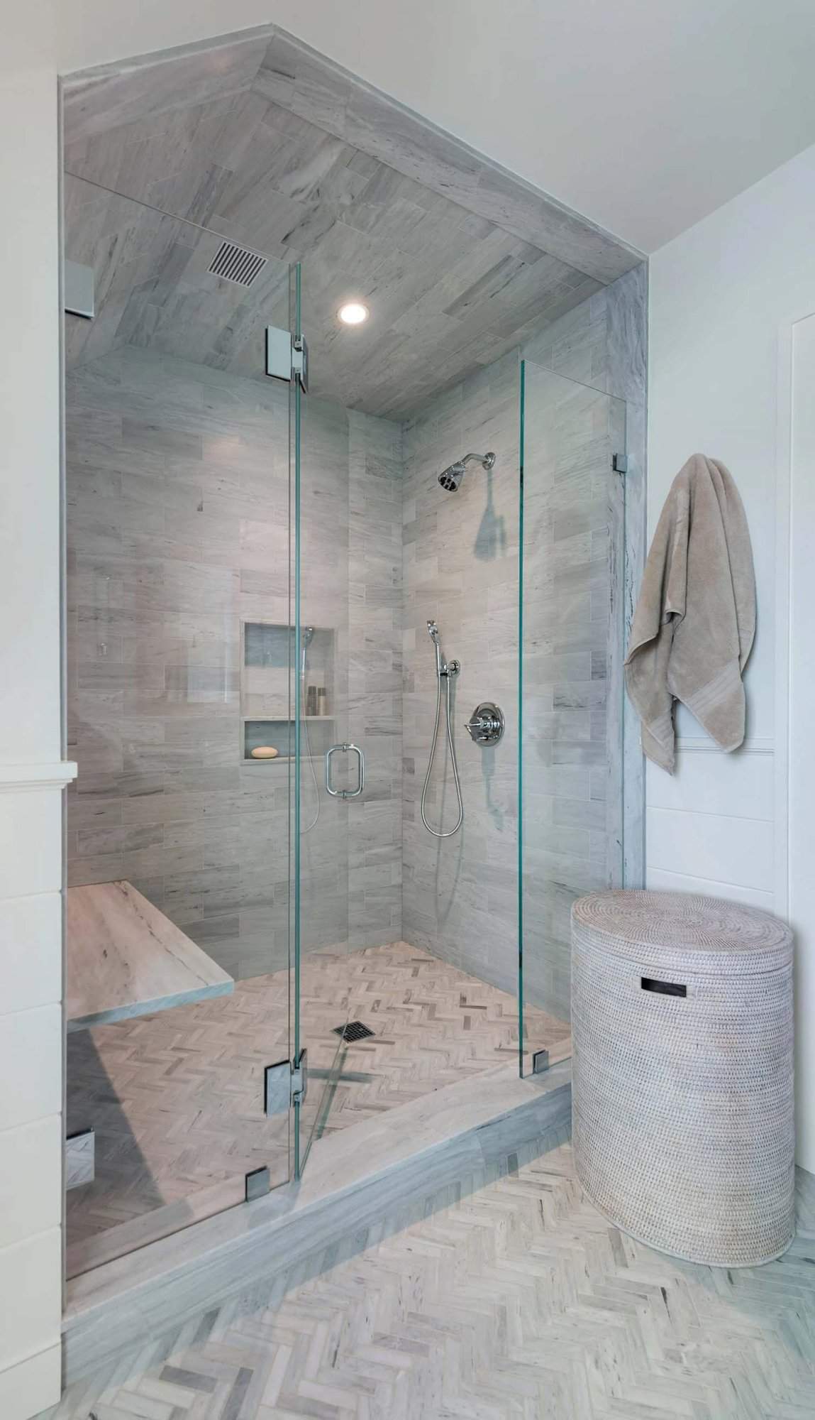 coastal style bathroom shower