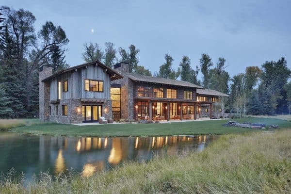 featured posts image for This mountain retreat celebrates the beauty of the Wyoming landscape