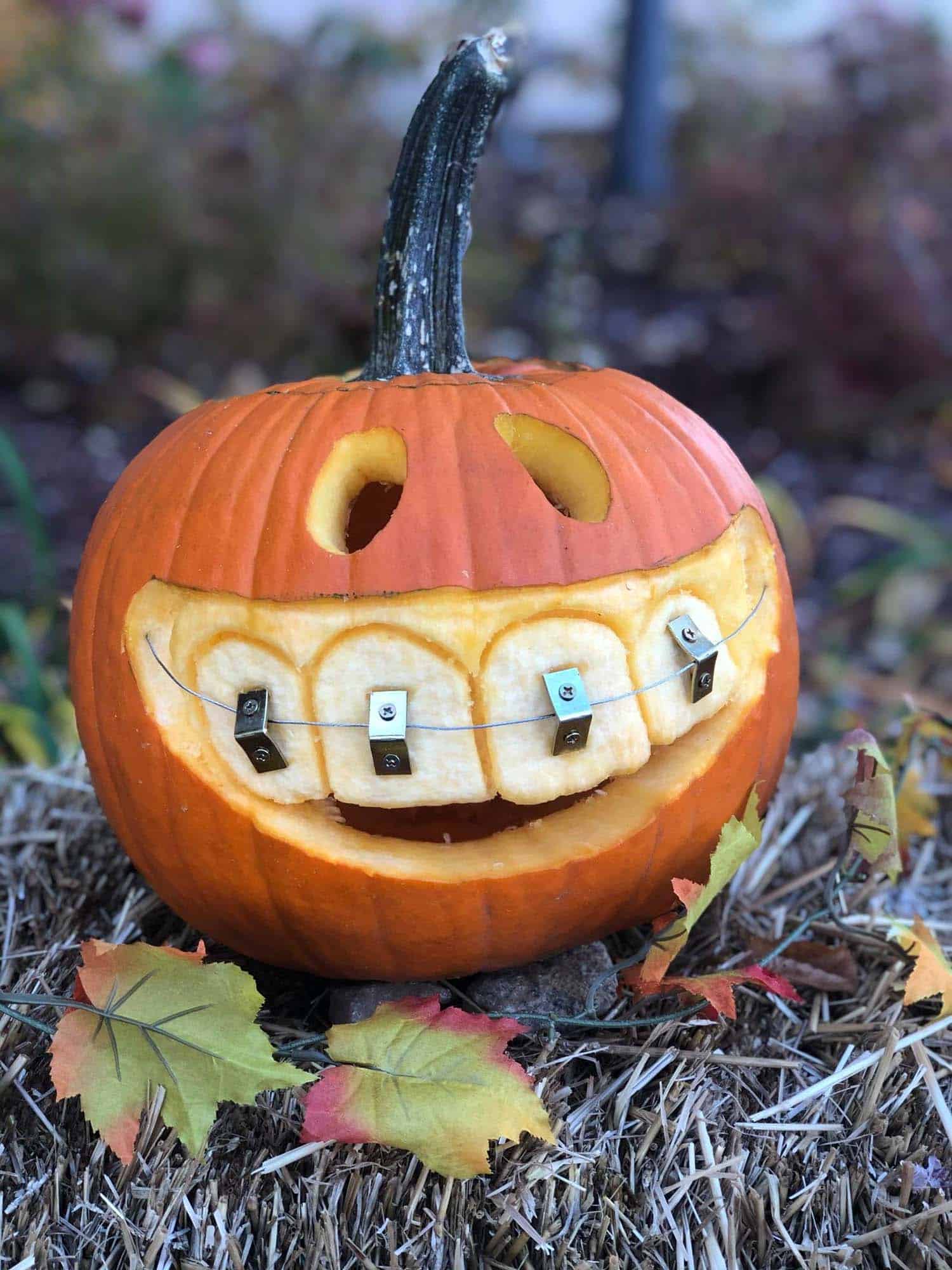 pumpkin with teeth and braces