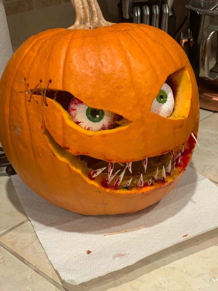 scary pumpkin head