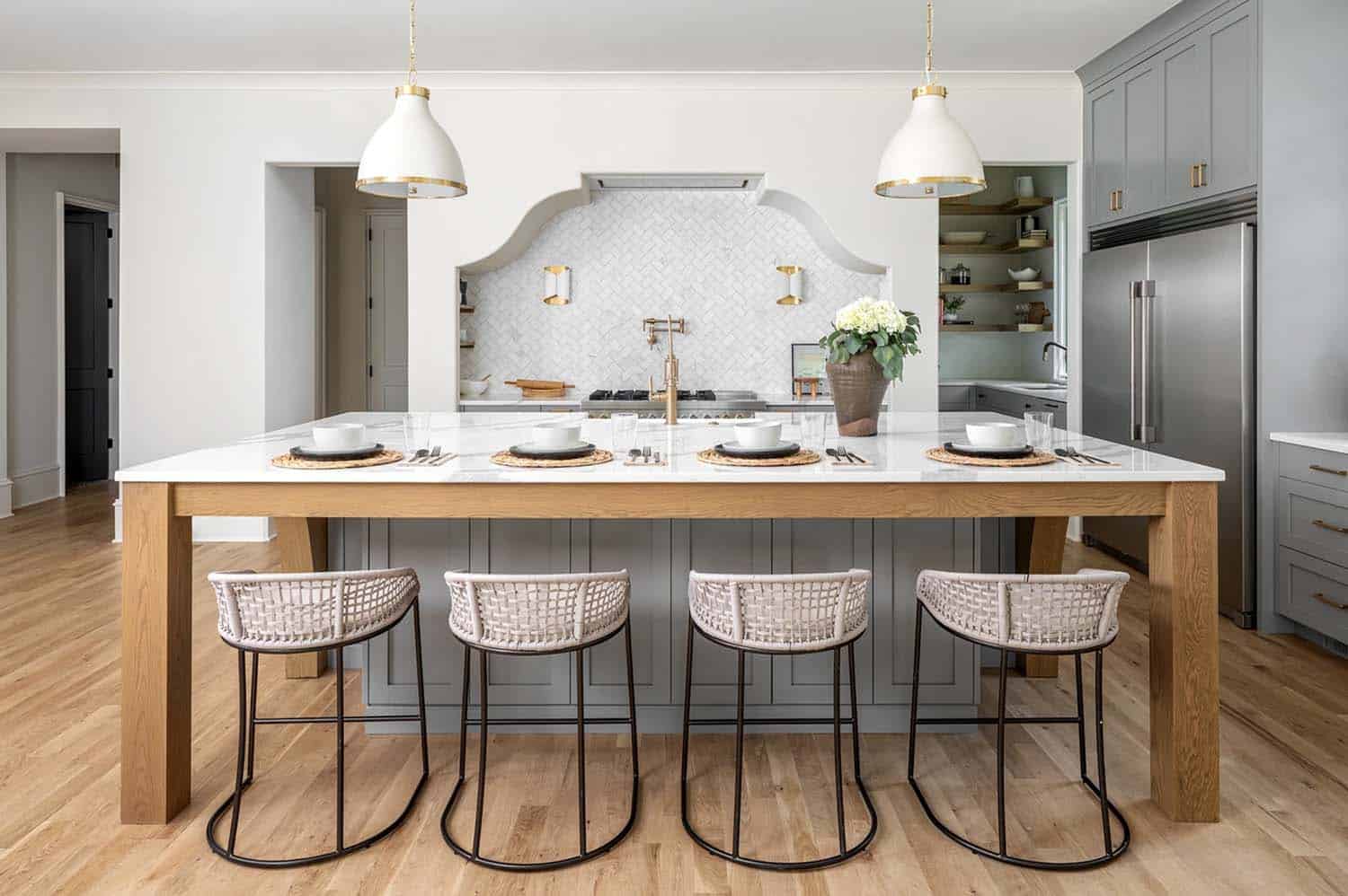 transitional kitchen with pendant lights