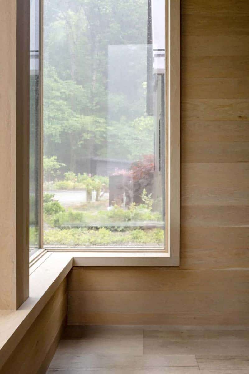 modern mountain farmhouse corner window