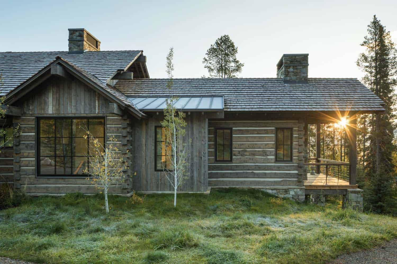 mountain modern cabin retreat exterior