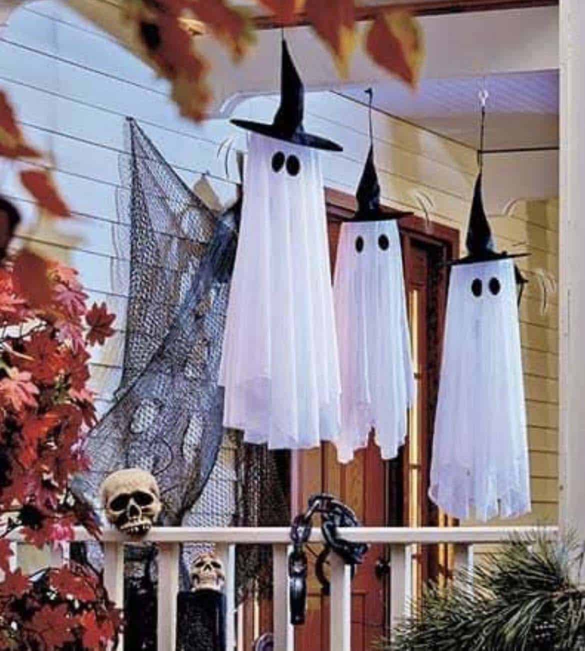 hanging ghosts with witch hats