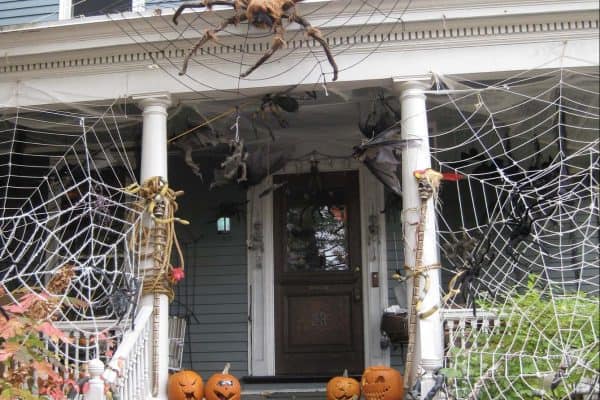 featured posts image for 23 Spooktacular Outdoor Halloween Decorations To Haunt Your Yard