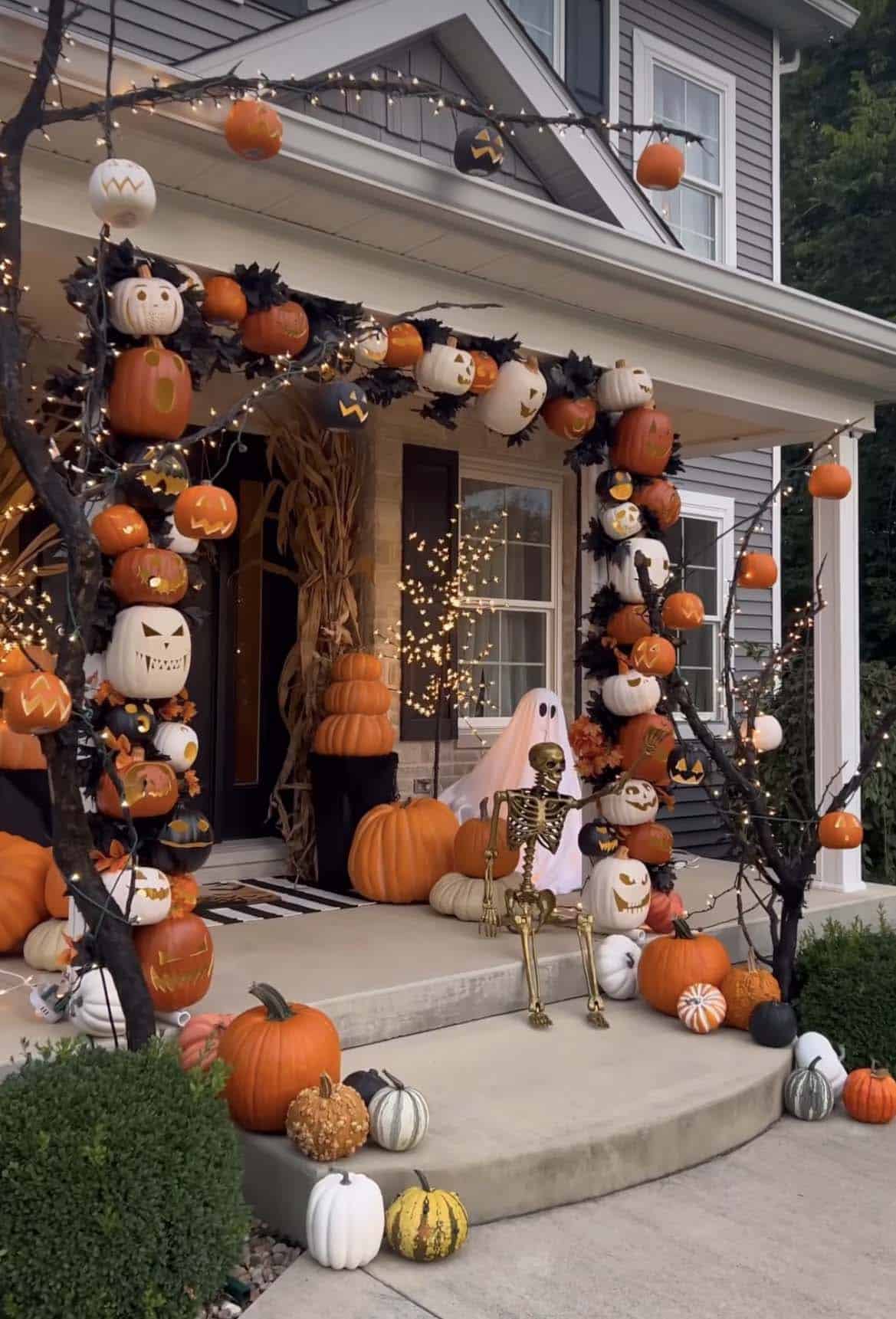 Halloween decorated front porch