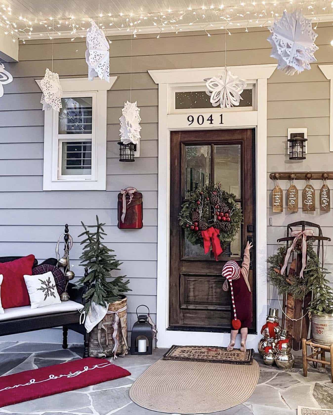Christmas cozy front porch decor