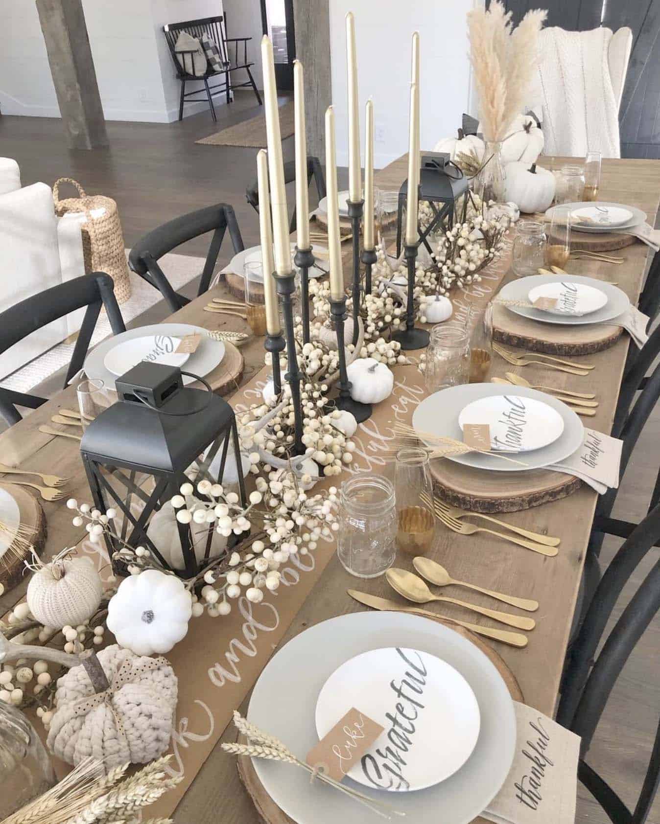 farmhouse dining table centerpiece for thanksgiving