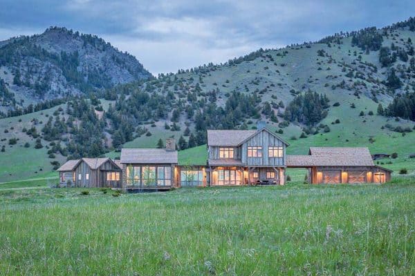 featured posts image for A handcrafted house in Montana with majestic views of the Bridger Mountains
