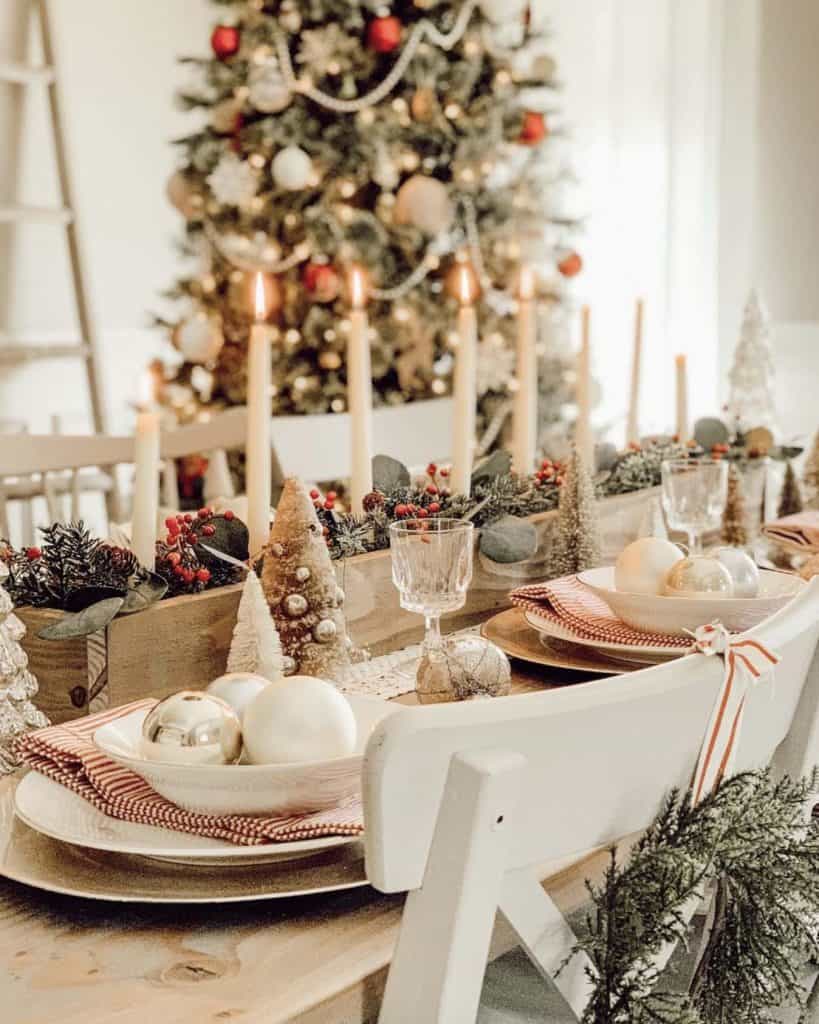 24 Christmas Dining Room Decor Ideas For Gorgeous Holiday Sparkle