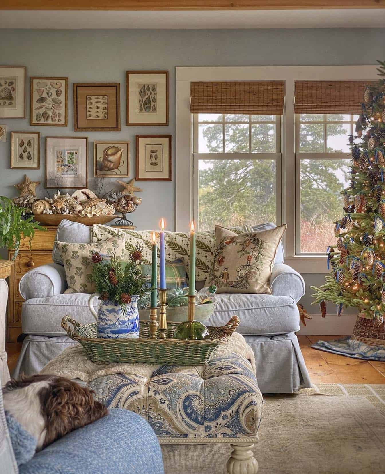 cozy cottage style christmas decorated living room