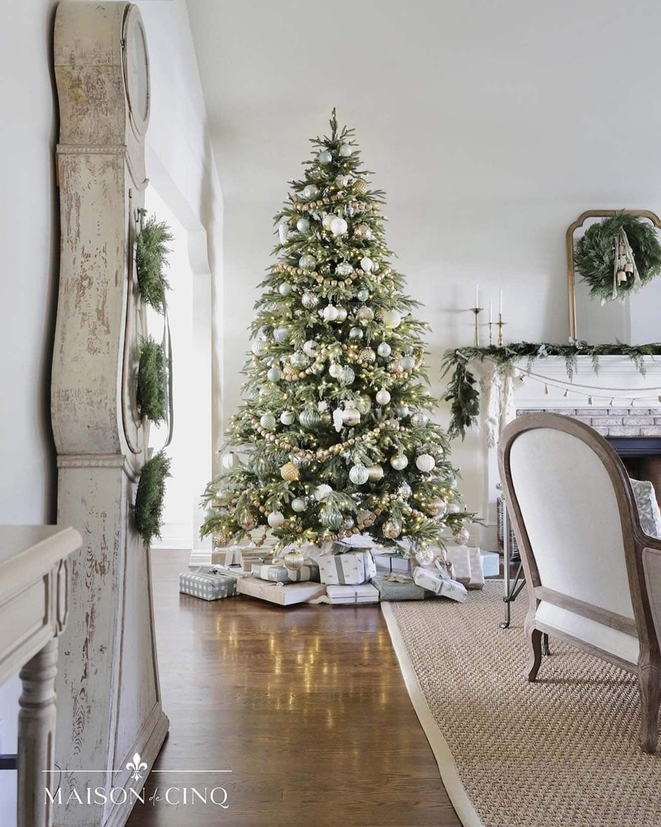 French-inspired Christmas in the living room with a tree