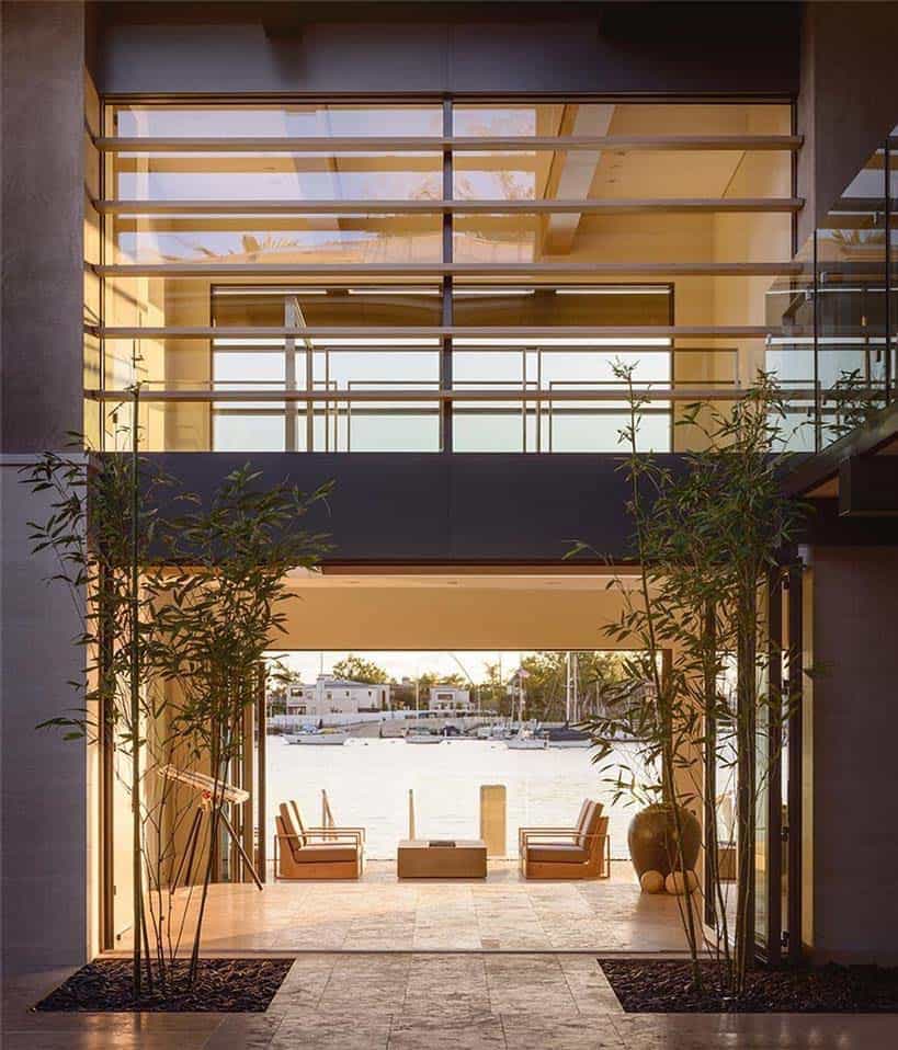 contemporary waterfront home exterior indoor-outdoor living