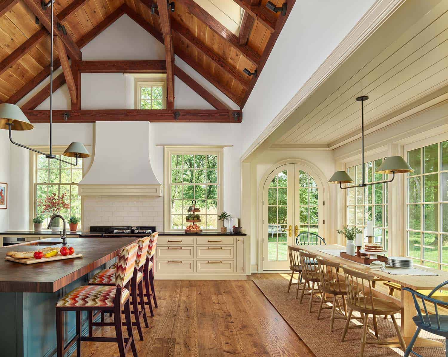 farmhouse kitchen and dining room