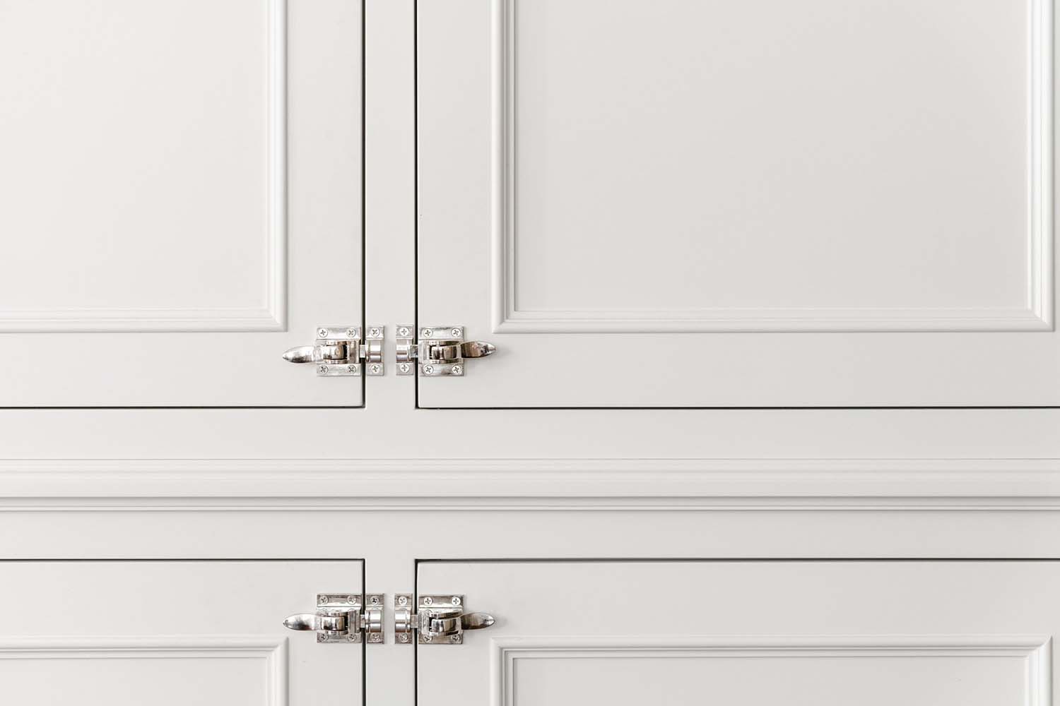 traditional kitchen cabinet detail