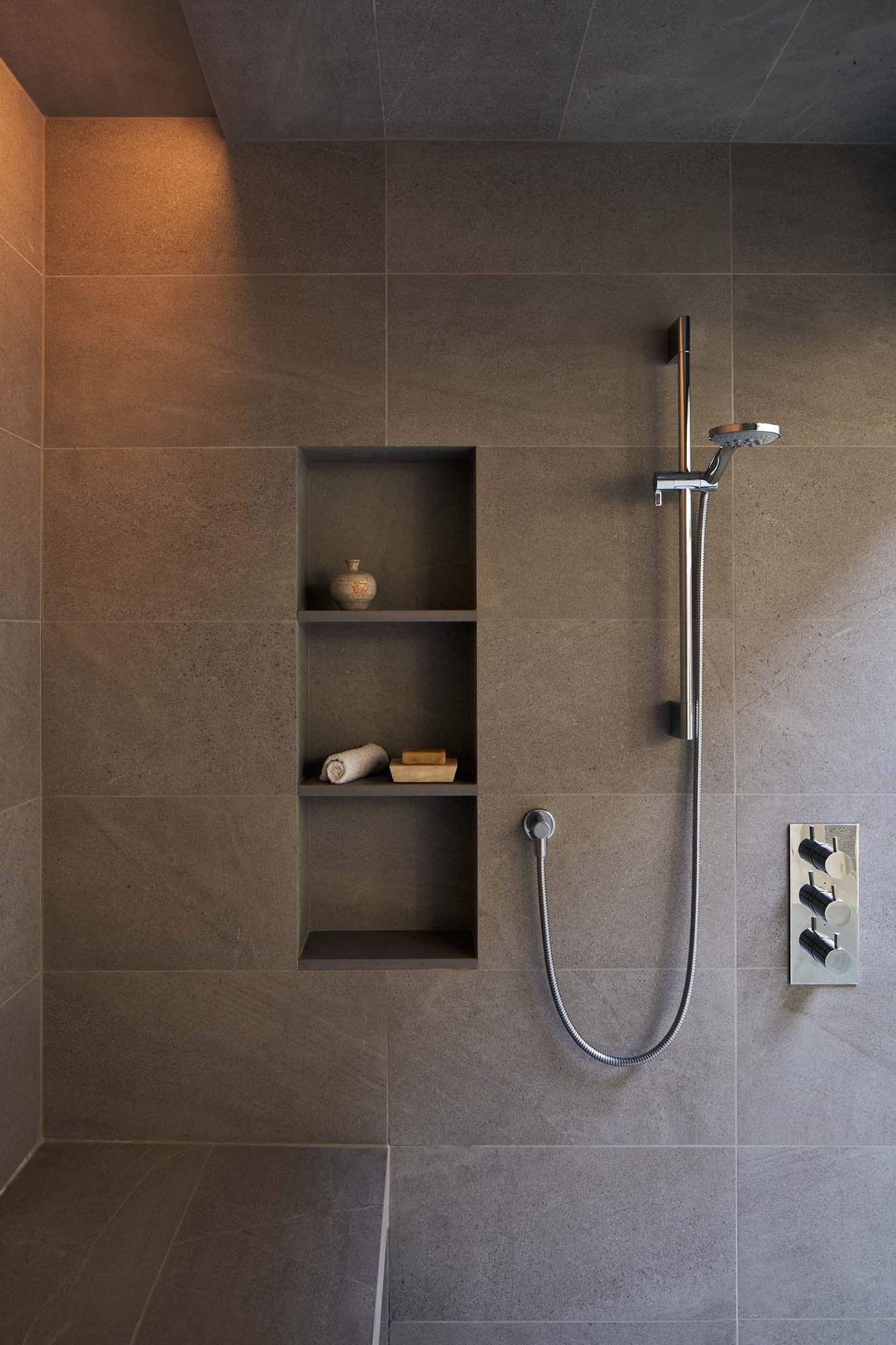 modern bathroom shower 