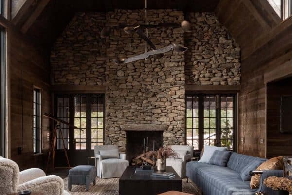 featured posts image for A cozy retreat with timeless materials and beautiful design on Lake Martin
