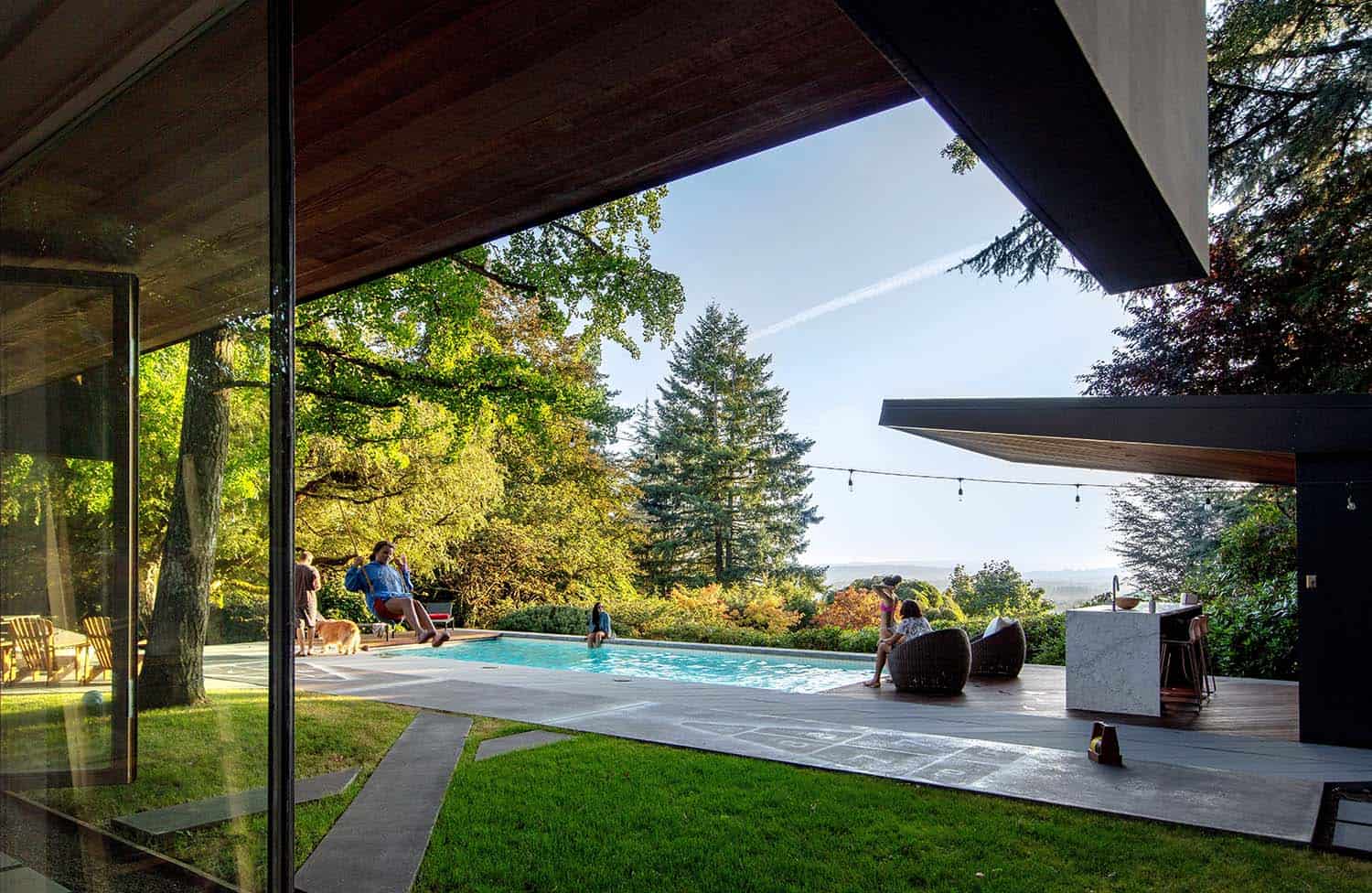 midcentury modern house swimming pool