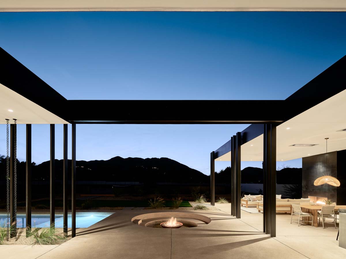 modern desert house exterior patio at dusk