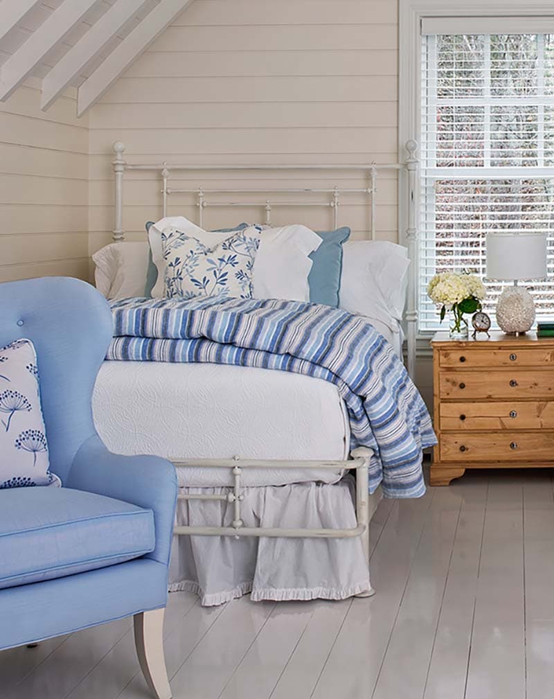 traditional coastal style attic guest bedroom
