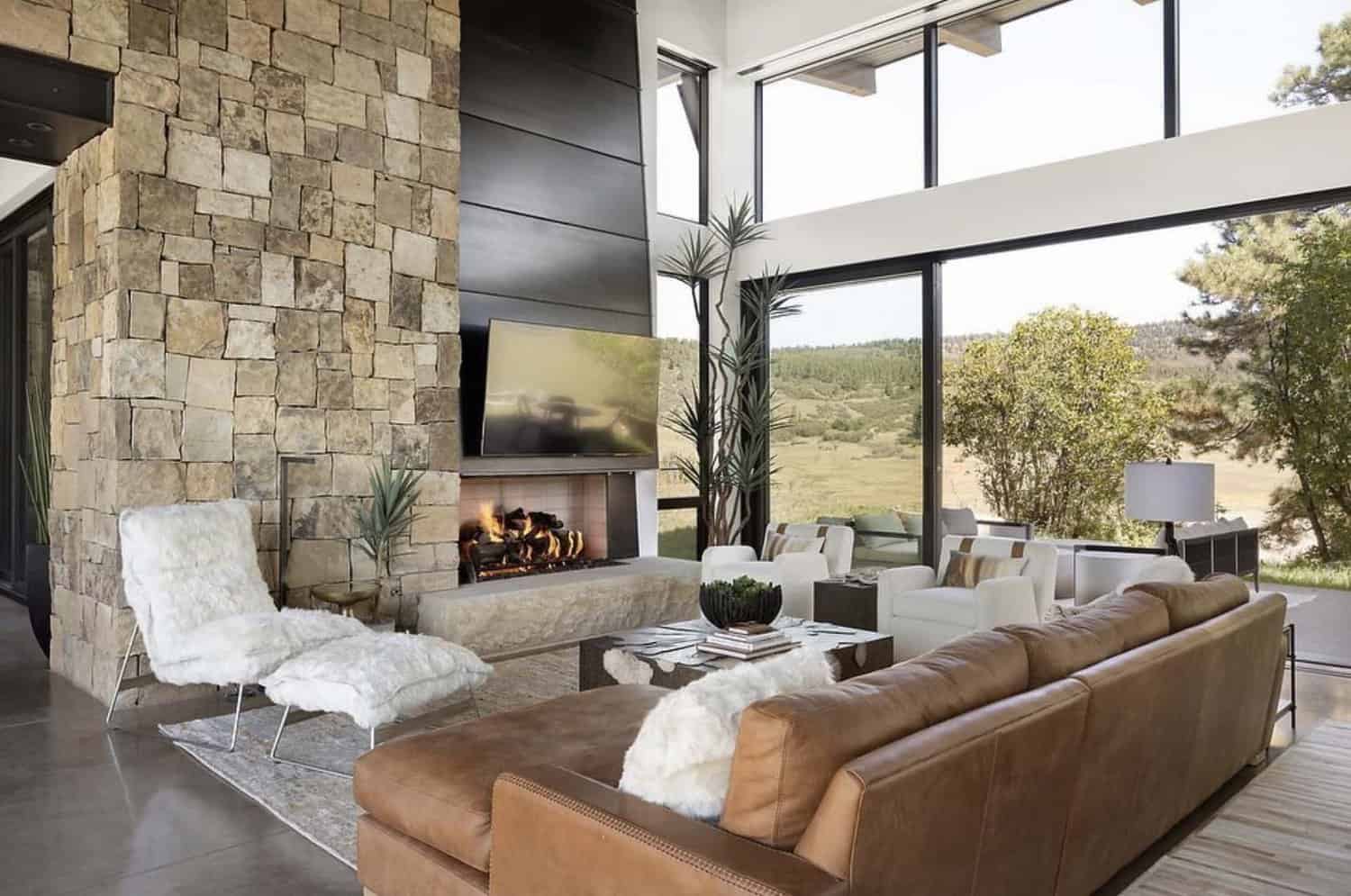 An unbelievable modern ranch house with views of the San Juan Mountains