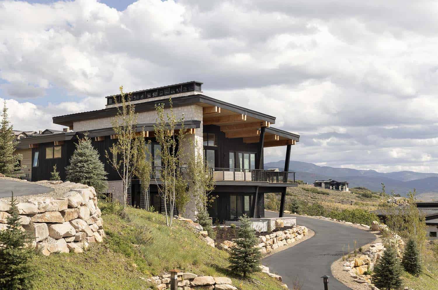 modern mountain house exterior