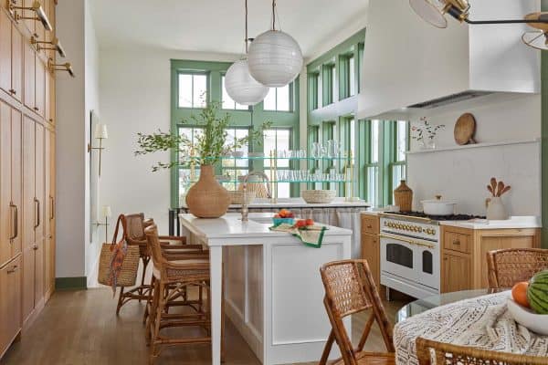 featured posts image for This incredibly serene Rosemary Beach house has amazing waterfront views