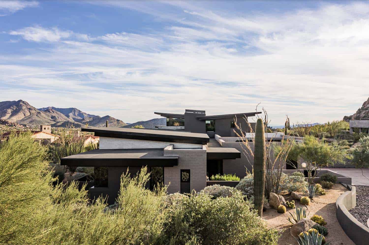 contemporary desert home exterior