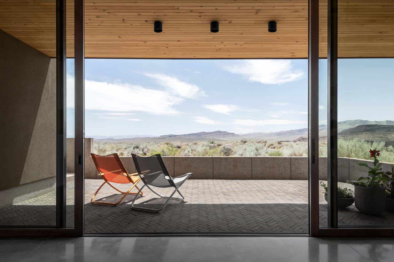 modern covered patio with a view of the desert