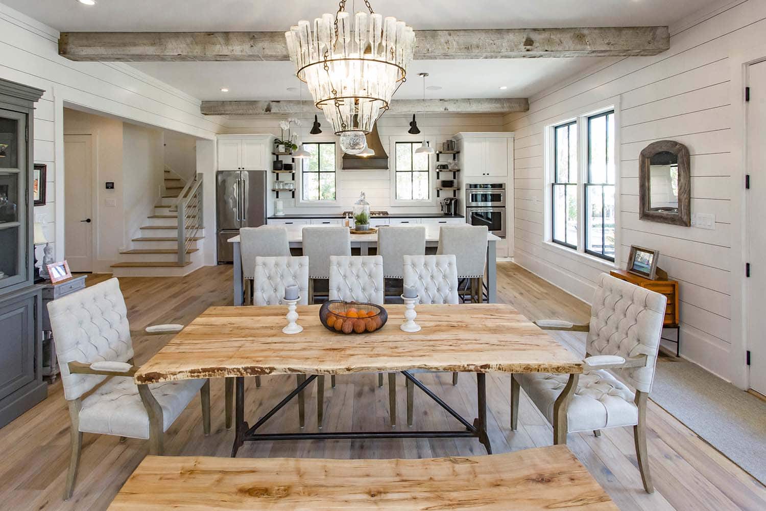 modern farmhouse dining room and kitchen