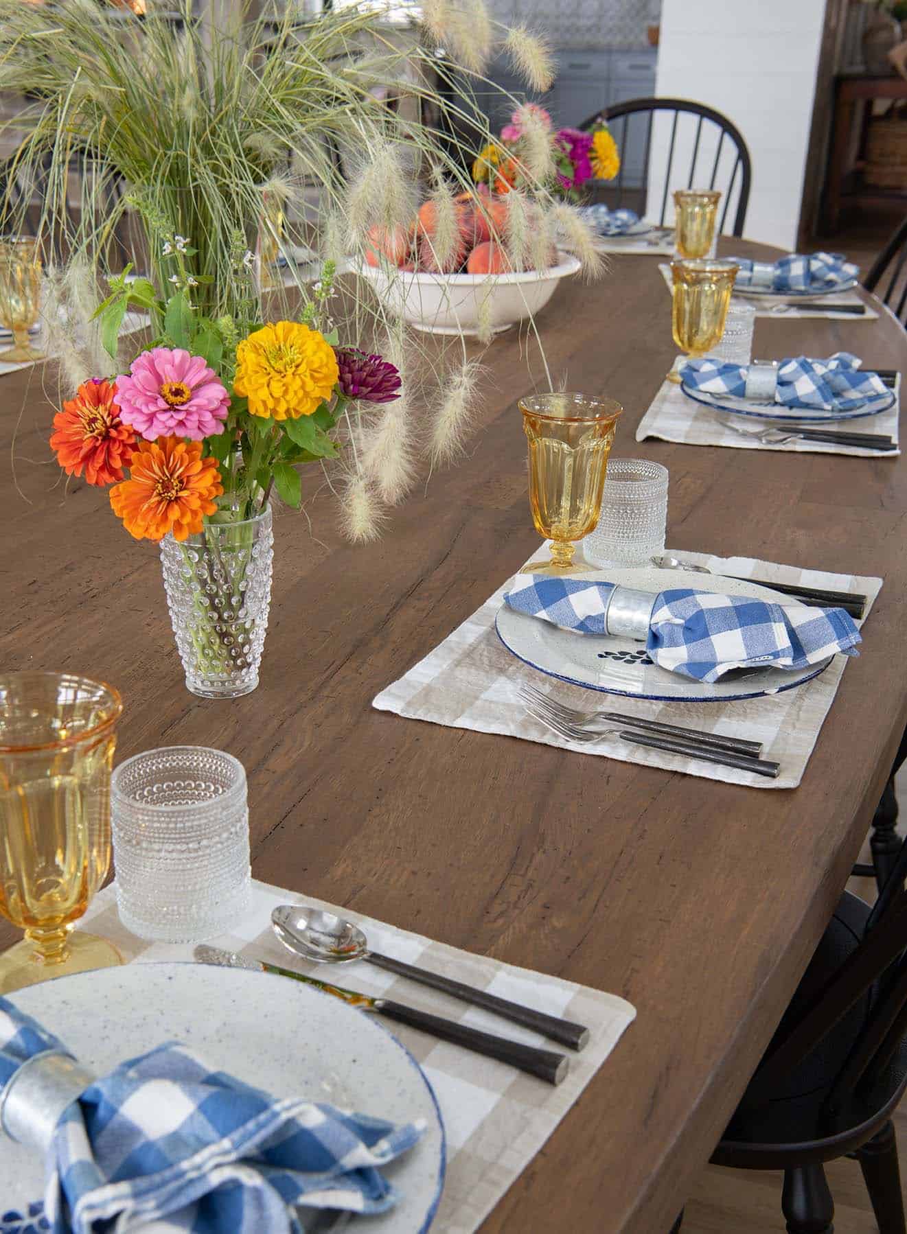 modern farmhouse dining room table detail
