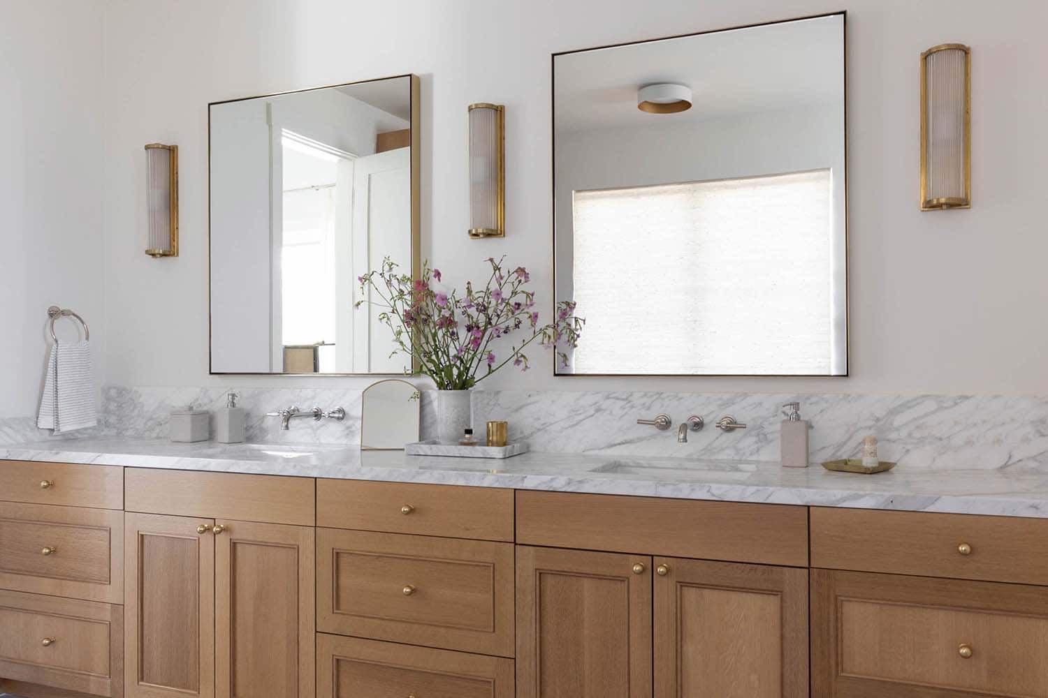 transitional style bathroom with a vanity