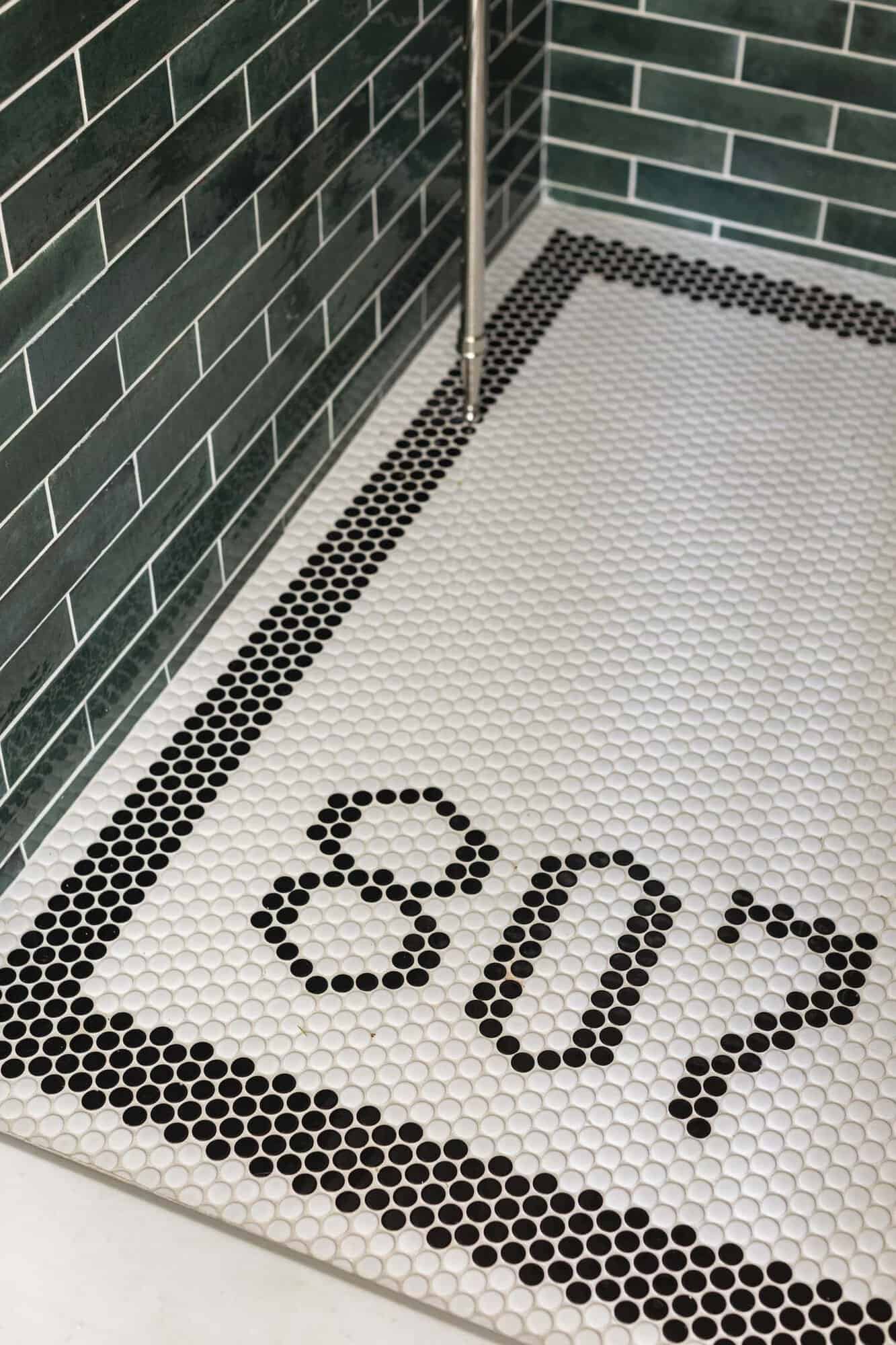 traditional bathroom tile flooring
