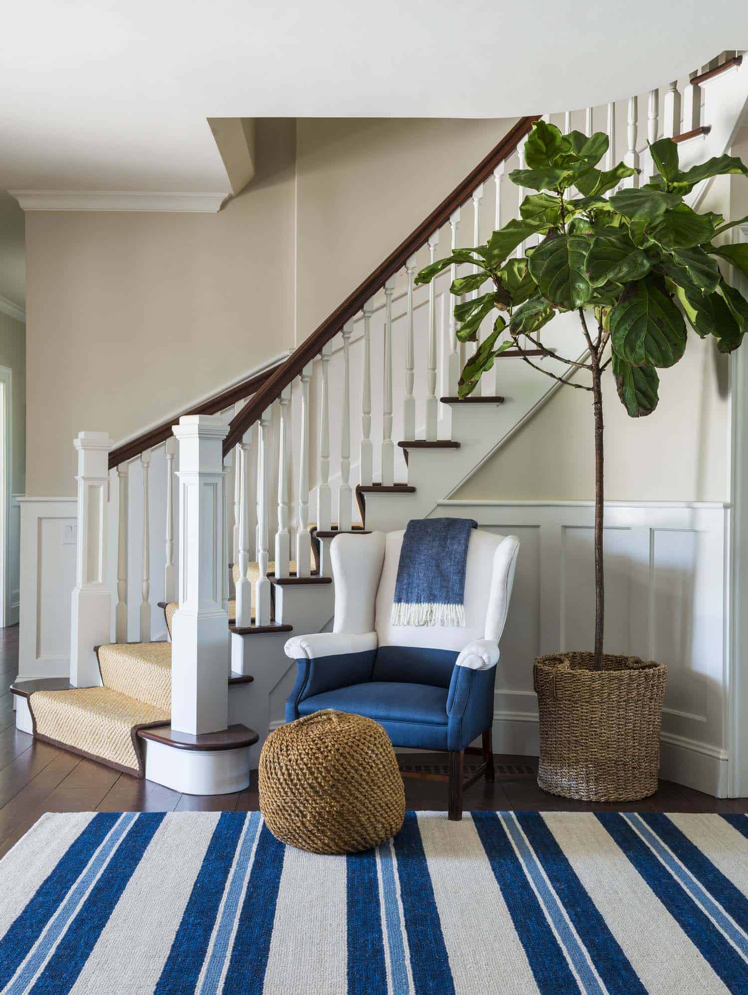 beach style entry with a staircase