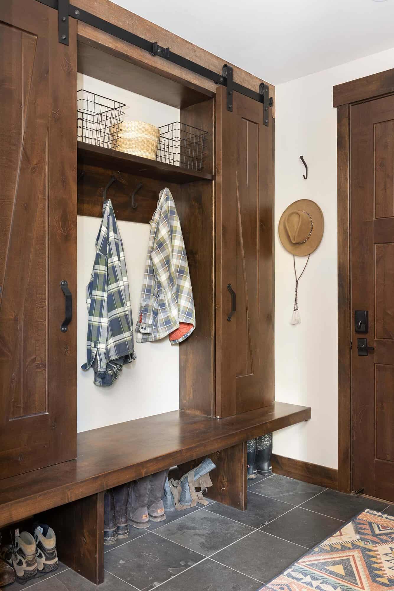 traditional style mudroom