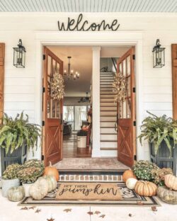 front-porch-decorated-for-fall